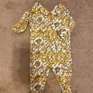 Unisex baby Versace onesie & beanie hat